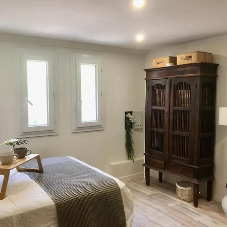 Slow Life Avec Cour, Au Coeur Du Vieux Village * Saint-Laurent-du-Var