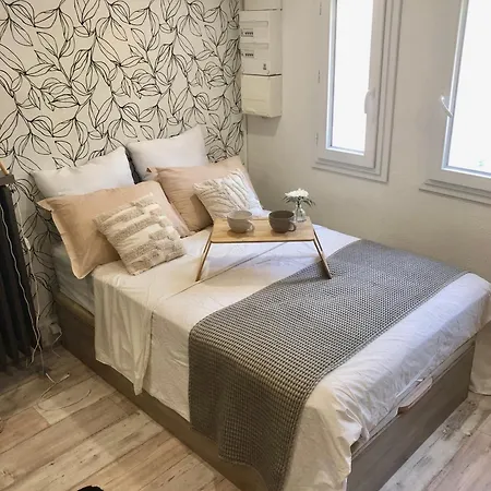 Slow Life Avec Cour, Au Coeur Du Vieux Village * Saint-Laurent-du-Var
